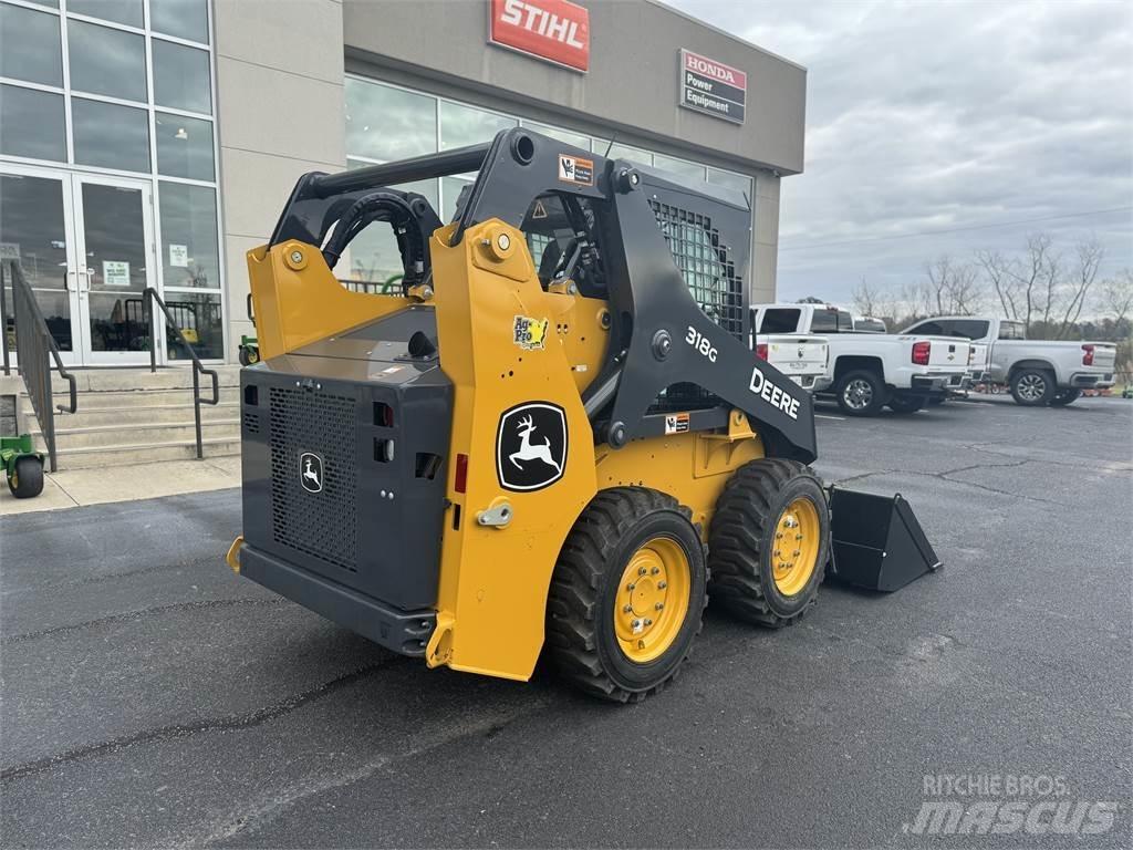 John Deere 318G Lietoti riteņu kompaktiekrāvēji