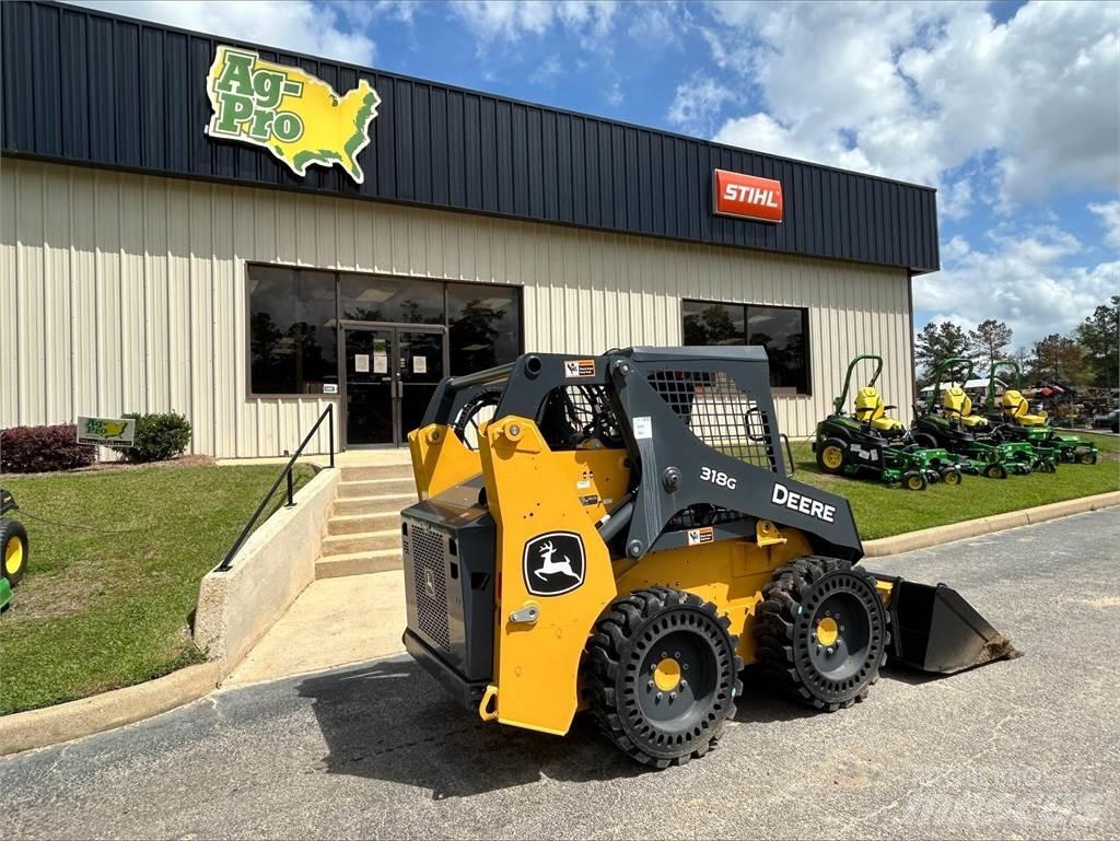 John Deere 318G Lietoti riteņu kompaktiekrāvēji