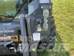 John Deere 318G Lietoti riteņu kompaktiekrāvēji