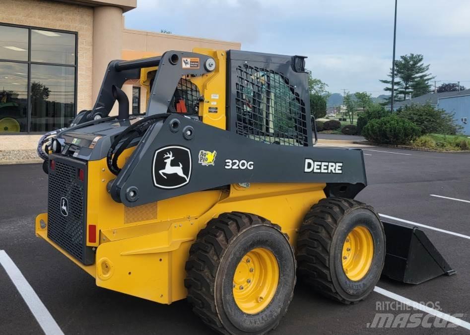 John Deere 320G Lietoti riteņu kompaktiekrāvēji