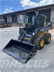 John Deere 320G Lietoti riteņu kompaktiekrāvēji