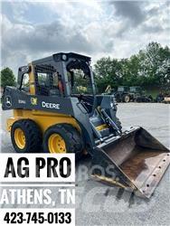 John Deere 324G Lietoti riteņu kompaktiekrāvēji