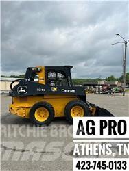John Deere 324G Lietoti riteņu kompaktiekrāvēji