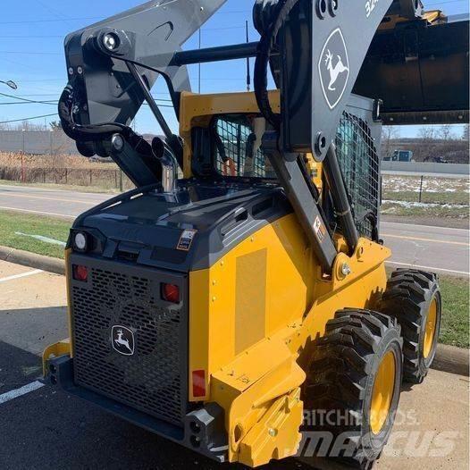 John Deere 324G Lietoti riteņu kompaktiekrāvēji