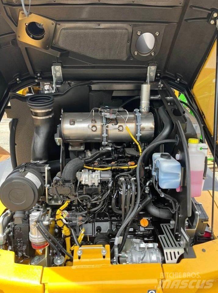 John Deere 324P Iekrāvēji uz riteņiem