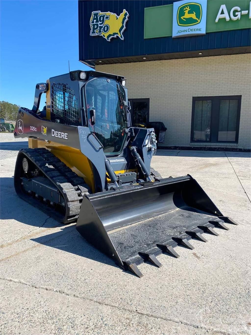 John Deere 325G Mini iekrāvēji