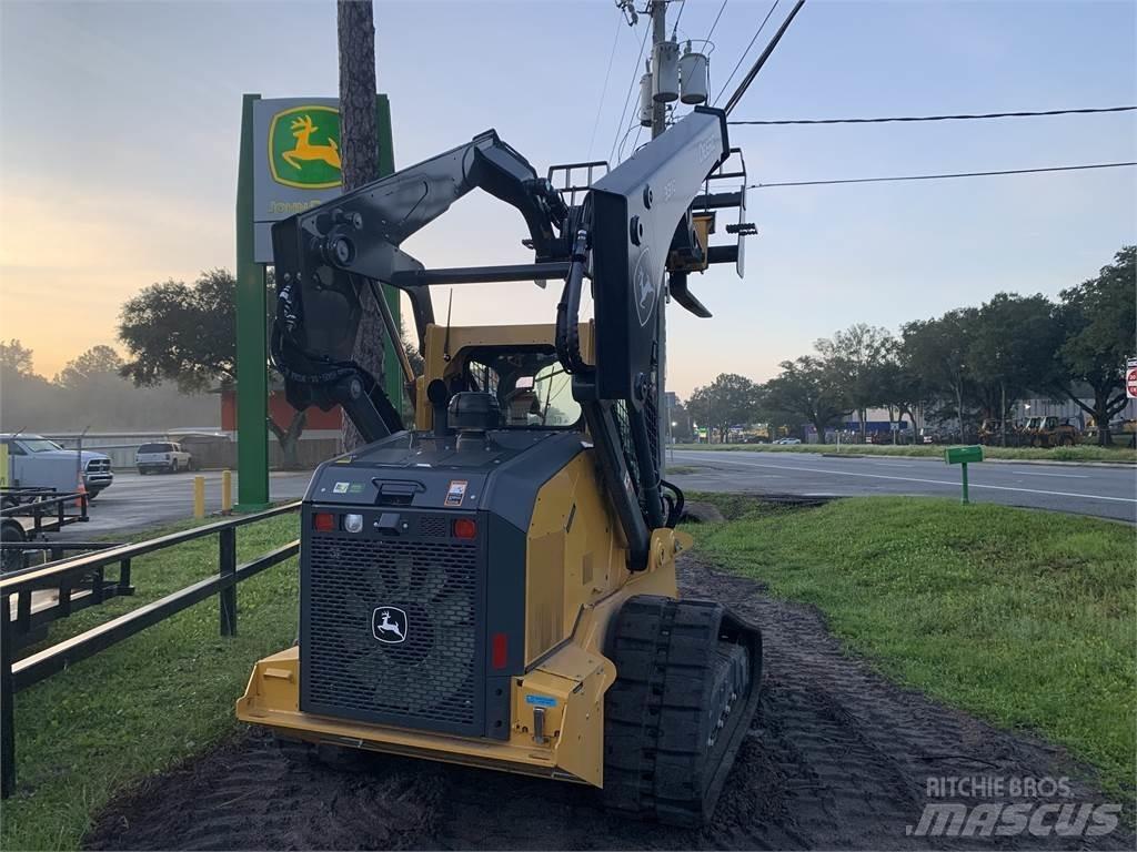 John Deere 331G Mini iekrāvēji
