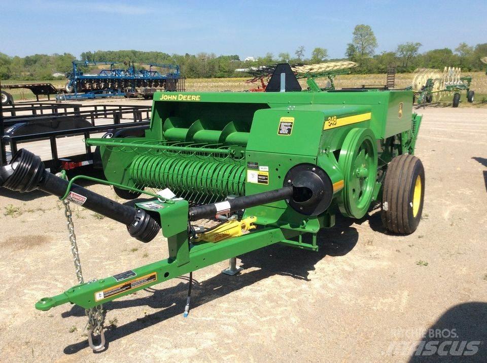 John Deere 348 Ķīpu preses
