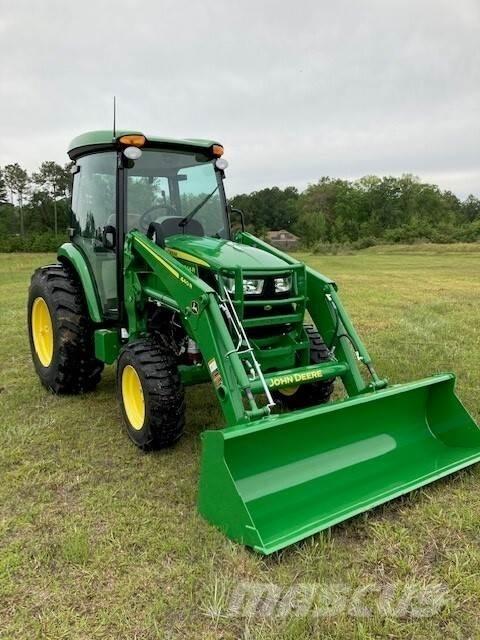 John Deere 4044R Traktori