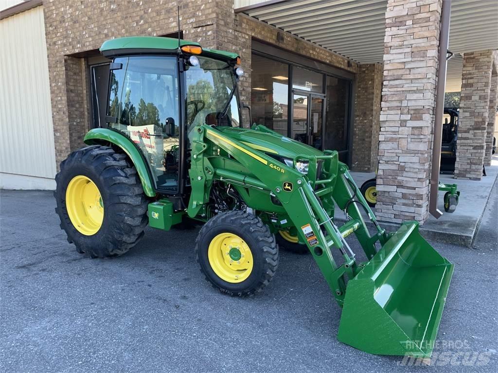 John Deere 4052R Traktori