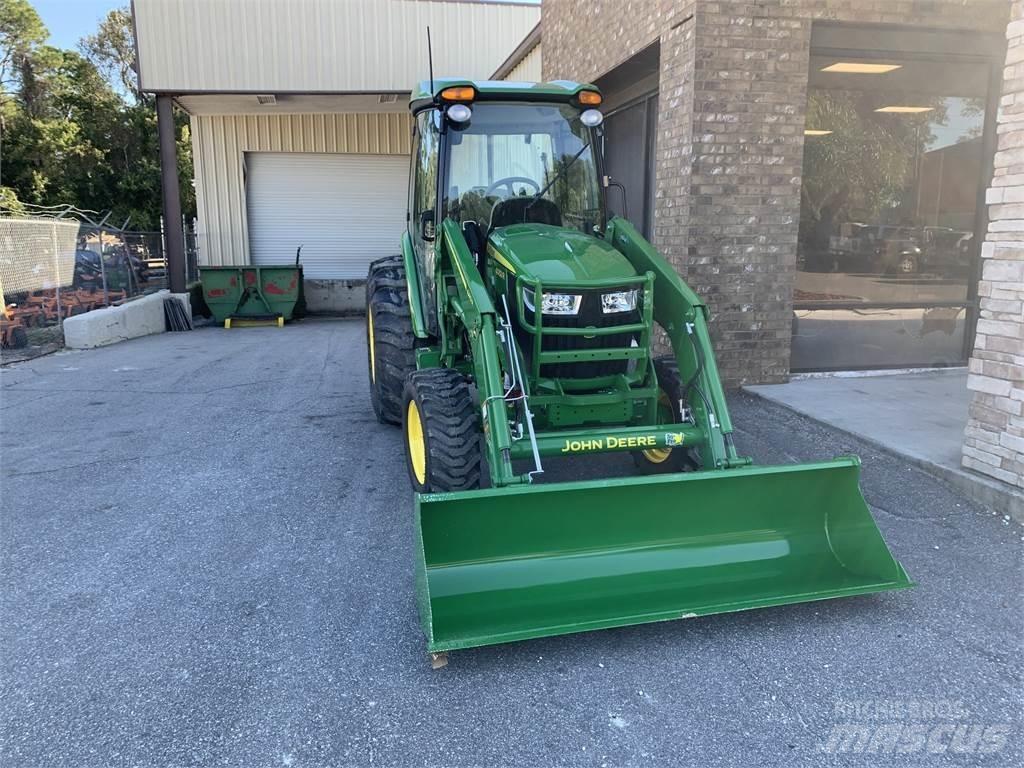 John Deere 4052R Traktori
