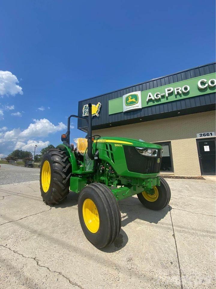 John Deere 5050E Traktori