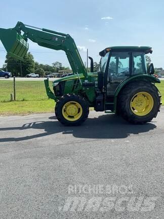 John Deere 5090E Kompaktie traktori