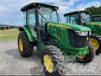 John Deere 5100E Kompaktie traktori