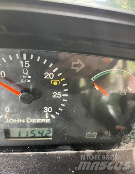 John Deere 5205 Traktori