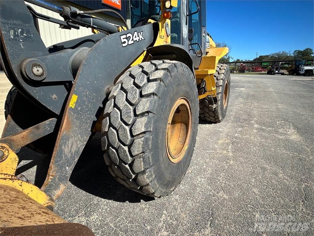 John Deere 524K Iekrāvēji uz riteņiem