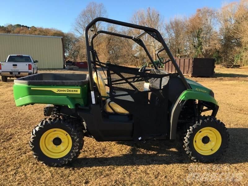 John Deere 560E Komunālās mašīnas
