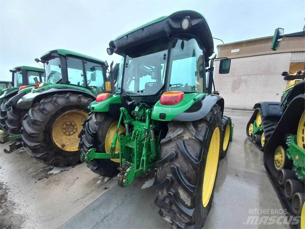 John Deere 5720 Traktori
