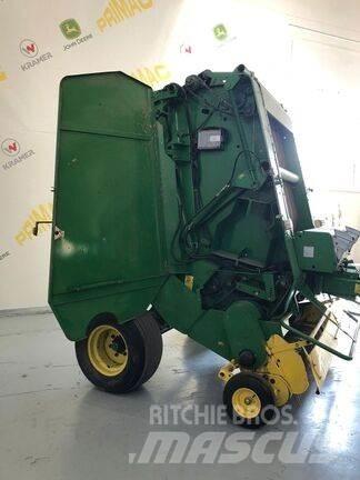 John Deere 590 Rituļu preses
