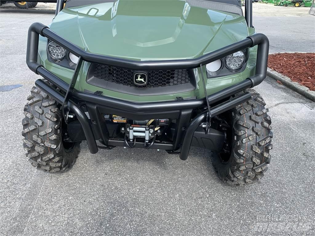John Deere 590M Komunālās mašīnas