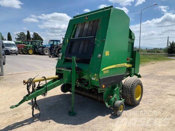 John Deere 592 Rituļu preses