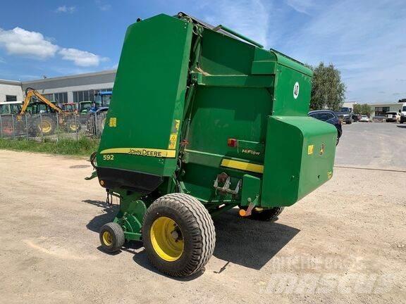 John Deere 592 Rituļu preses