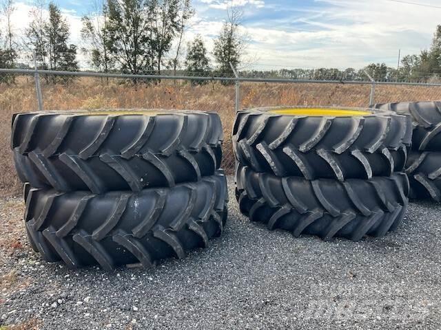 John Deere 600R Piekabināmie smidzinātāji(miglotāji)