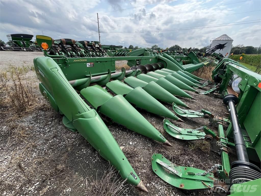 John Deere 608C Ražas novākšanas kombainu papildaprīkojums
