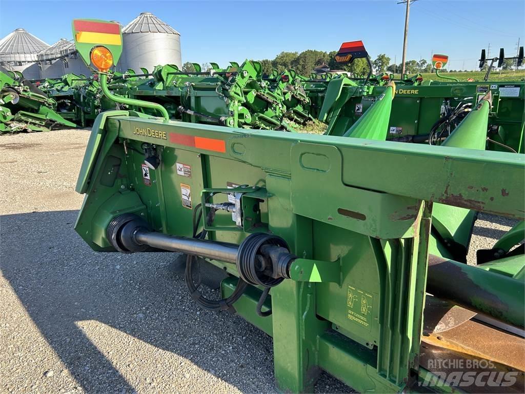 John Deere 608C Ražas novākšanas kombainu papildaprīkojums