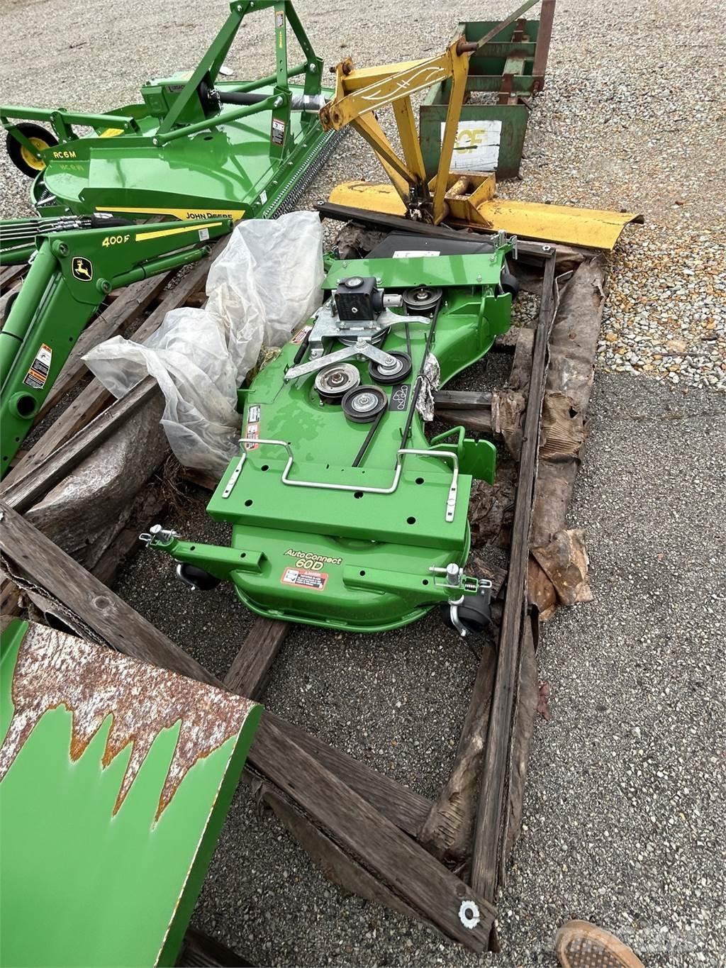 John Deere 60D Pļaujmašīnas