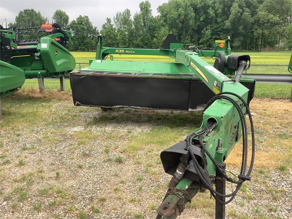 John Deere 635 Pļaujmašīnas ar kondicionieri