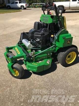 John Deere 636M Mauriņa traktors