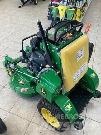 John Deere 636M Mauriņa traktors