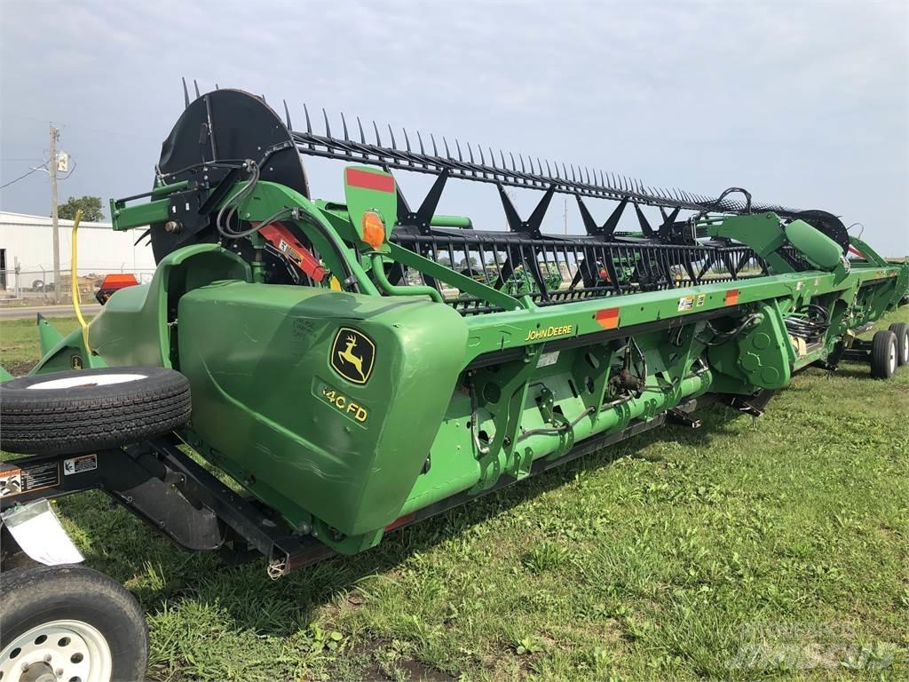 John Deere 640FD Ražas novākšanas kombainu papildaprīkojums