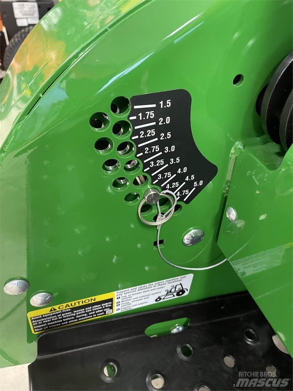 John Deere 661R Mauriņa traktors