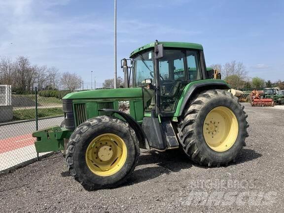 John Deere 6910 Traktori