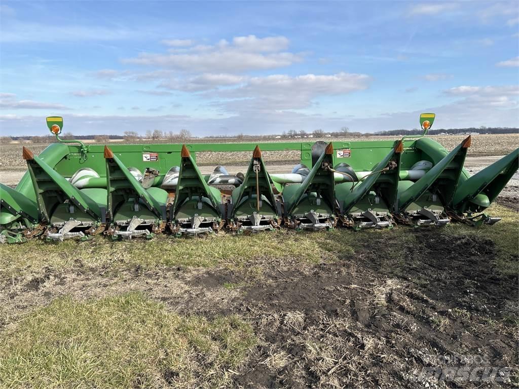 John Deere 708C Ražas novākšanas kombainu papildaprīkojums