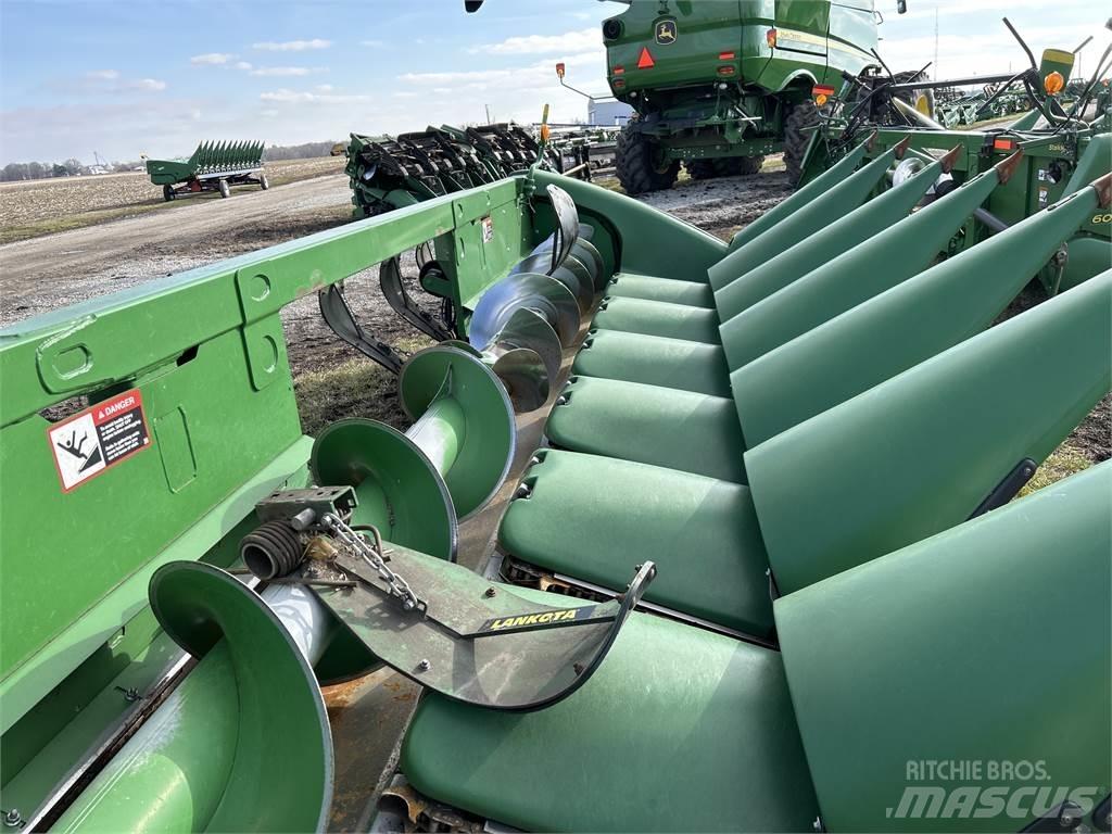 John Deere 708C Ražas novākšanas kombainu papildaprīkojums