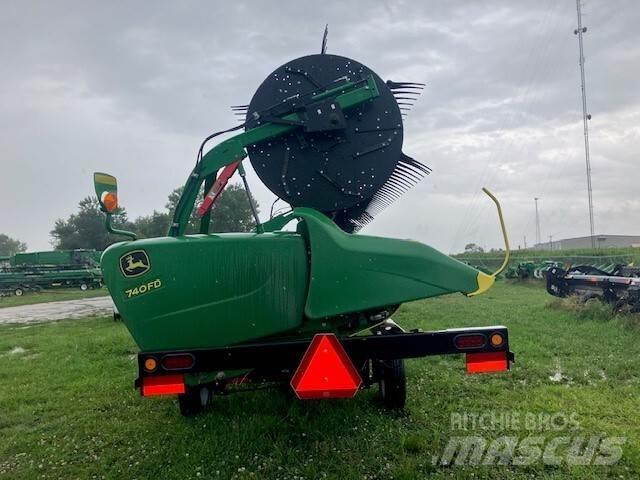 John Deere 712C Ražas novākšanas kombainu papildaprīkojums