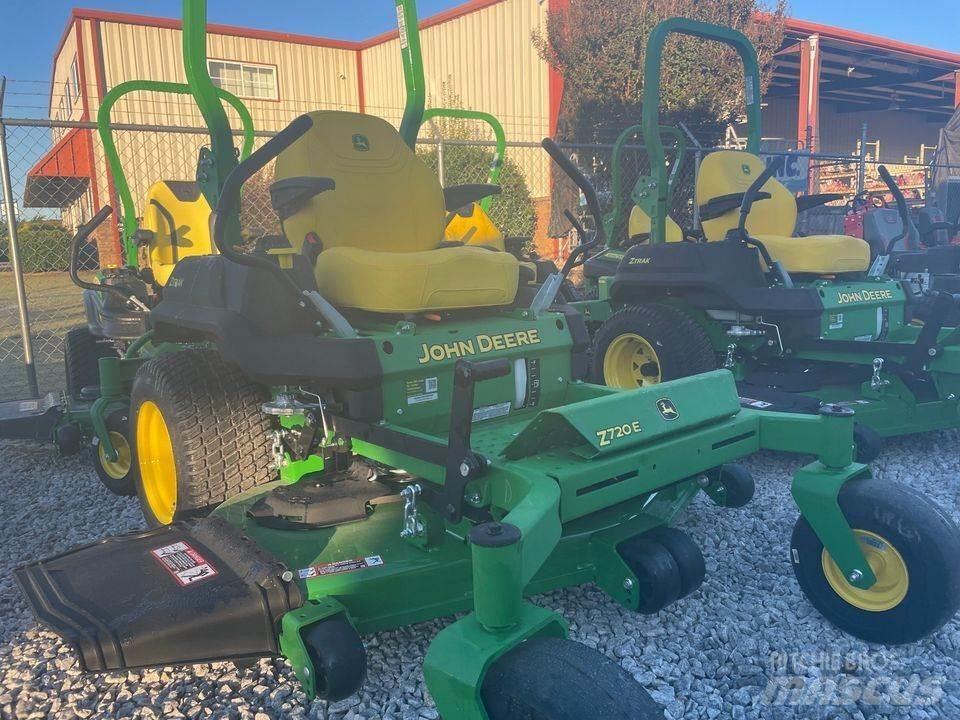 John Deere 720E Nulles pagrieziena zāles pļāvēji