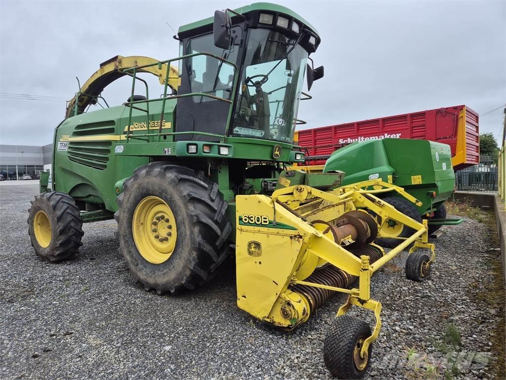 John Deere 7300 Zāles smalcinātāji