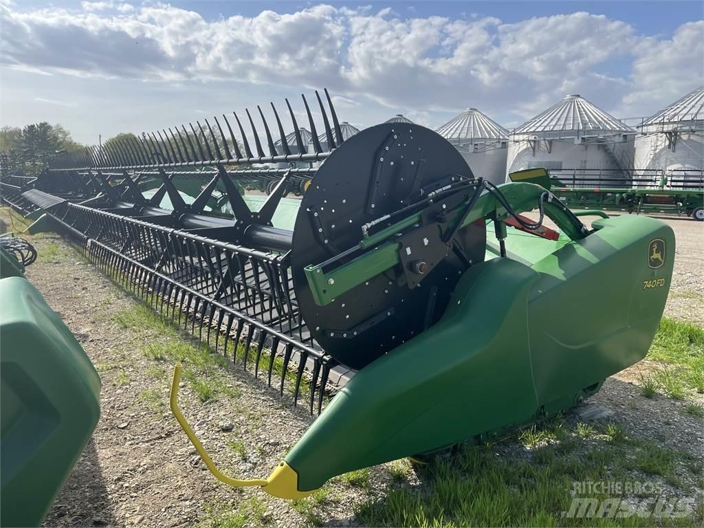 John Deere 740FD Ražas novākšanas kombainu papildaprīkojums