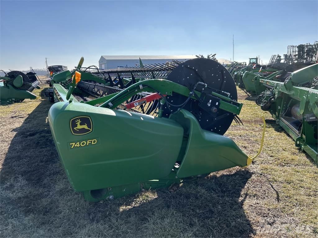 John Deere 740FD Ražas novākšanas kombainu papildaprīkojums