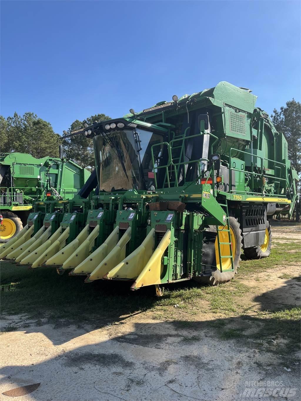 John Deere 7760 Cita ražas novākšanas tehnika