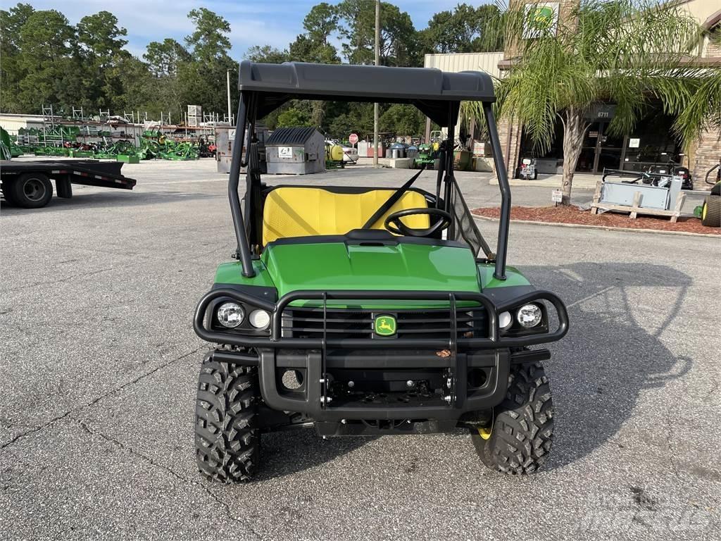 John Deere 815E Komunālās mašīnas