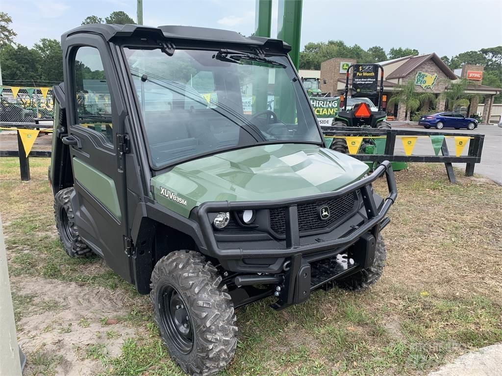 John Deere 835M Komunālās mašīnas