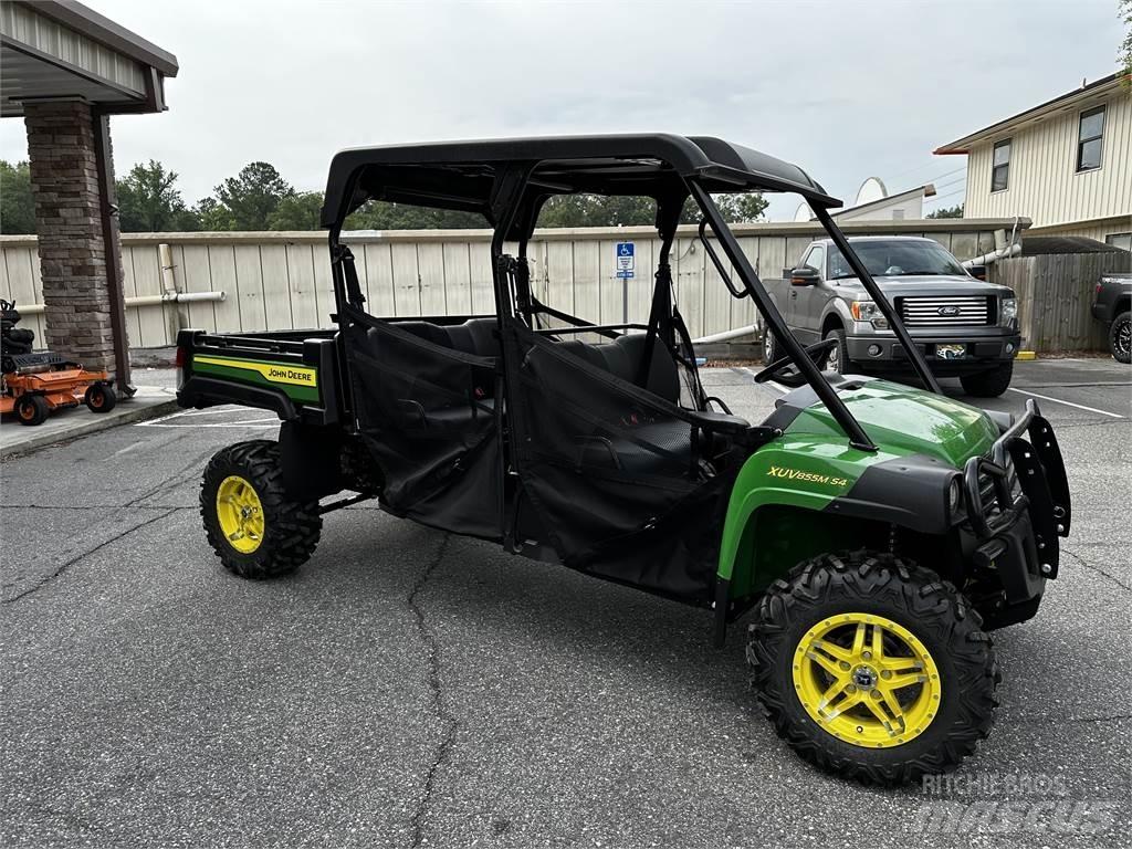 John Deere 855M Komunālās mašīnas