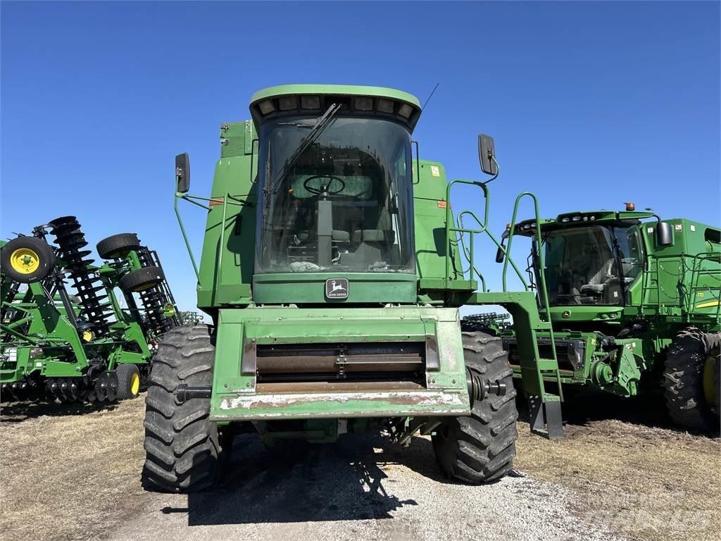 John Deere 9400 Ražas novākšanas kombaini