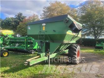 John Deere 9500 Graudu pārkraušanas piekabes