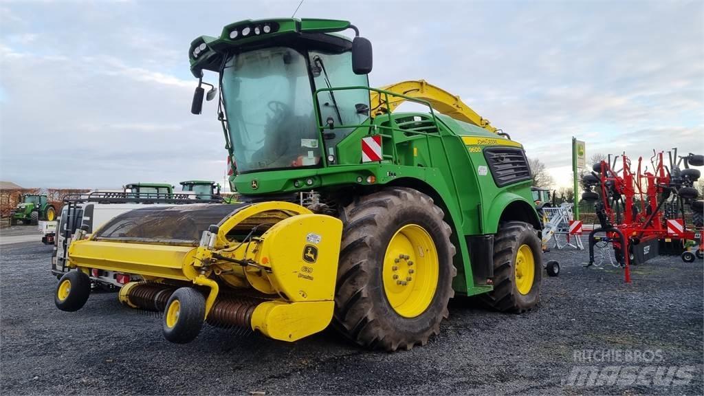John Deere 9600 Zāles smalcinātāji